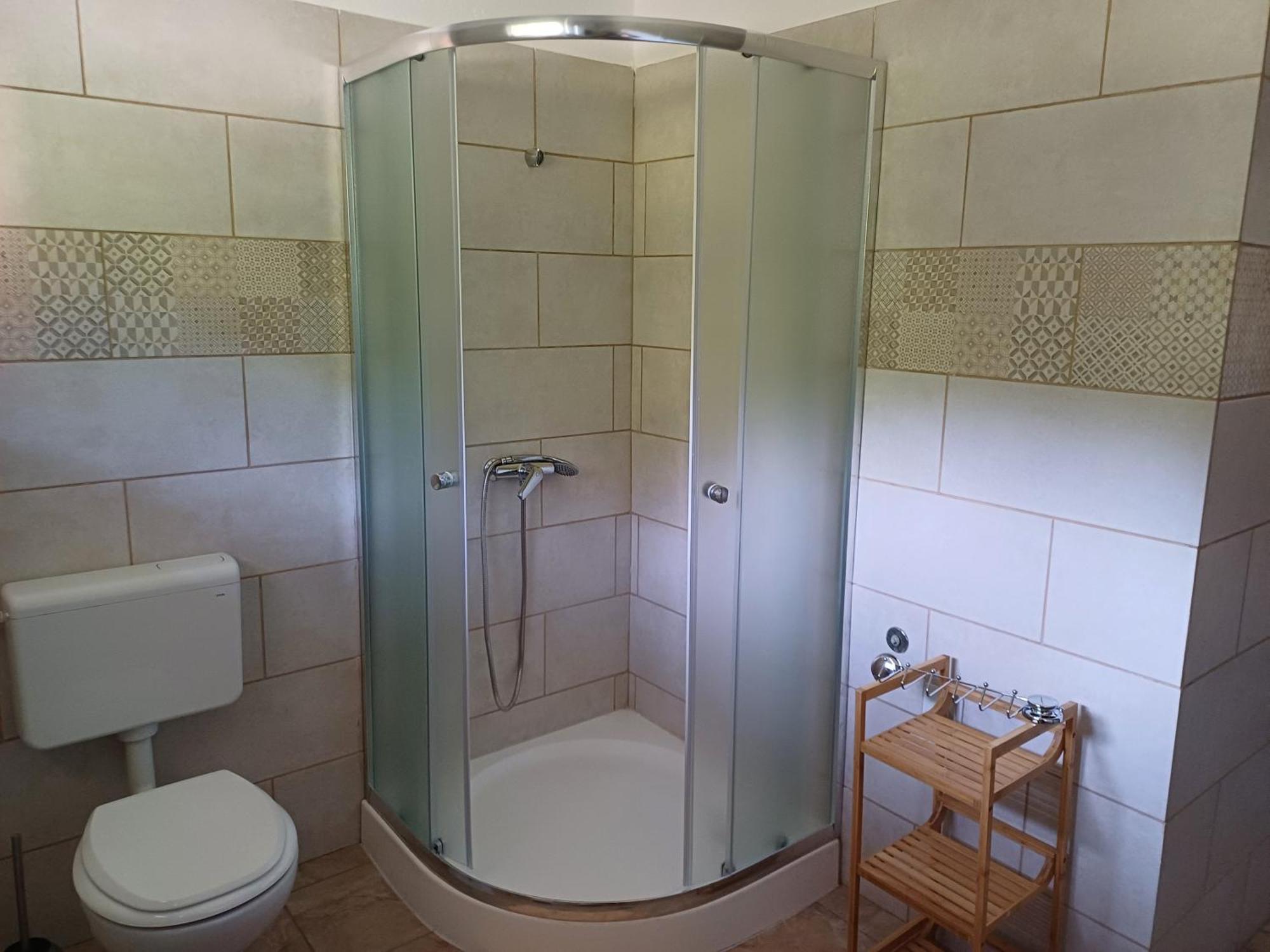 Apartma Ginga Osilnica Екстериор снимка